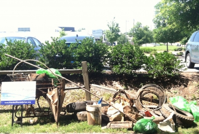 Is it OK to wade in Falls Park?