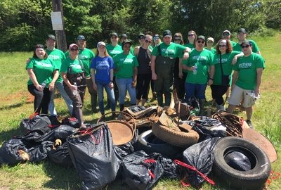 Entercom's Earth Day River Cleanup